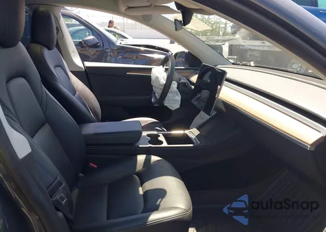 2022 Tesla Model Y Long Range Dual Motor All-Wheel Drive из США, поврежденный, VIN 7SAYGDEE6NF560062